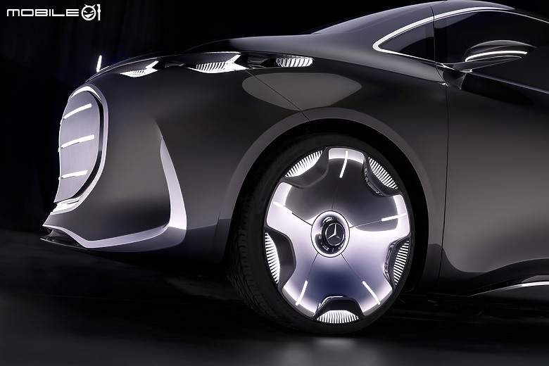 【2025上海車展】Mercedes-Benz推出Vision V豪華MPV概念車,大膽設計融入奢華空間,未來將以VLE、VLS問世!