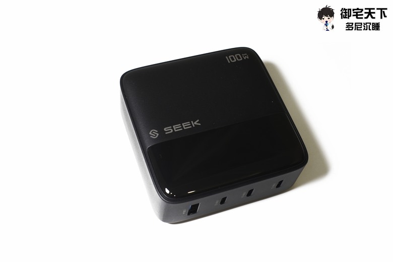 點我看大圖 開箱|【SEEK】CU-P1002 100W GaN 電源供應器 - 意外好用 1A+3C,100W 全 USB 延長線!