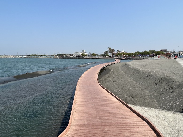 騎 遊 高 雄 「虱 目 魚 的 故 鄉」 彌 陀 (下 集 )