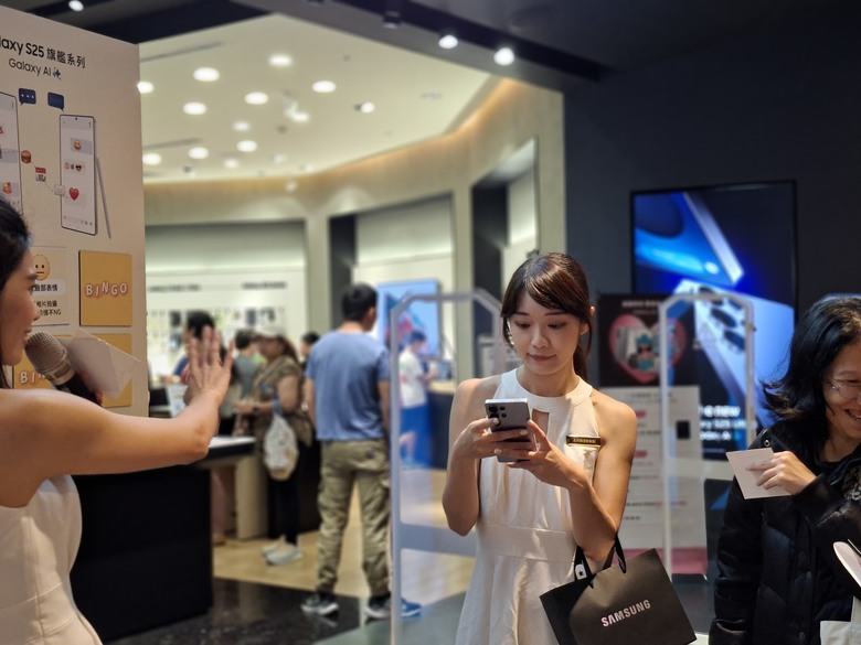 點我看大圖 三星Samsung Galaxy A56 體驗分享 |AI美型中階機