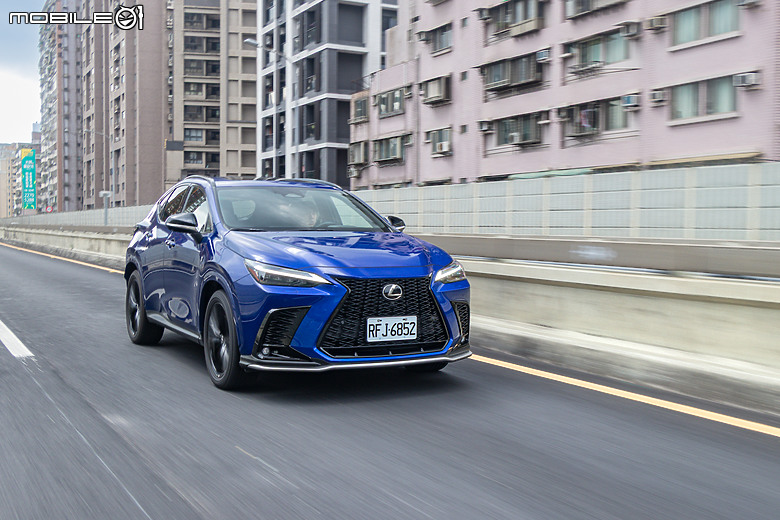 Lexus NX 450h+ F Sport 試駕｜什麼都有，就是沒有里程焦慮！