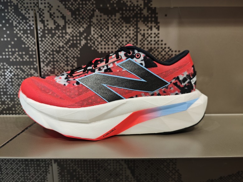 New Balance Fresh Foam Trainer New Balance Fresh Foam Trainer (兼信義區新據點) 開箱介紹~