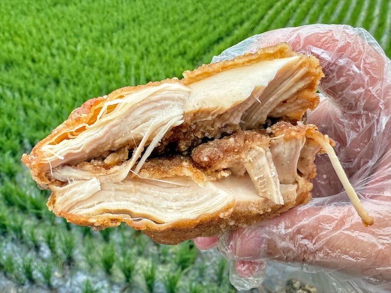 到北斗奠安宮拜拜不能錯過的鹹酥雞店,炸物酥脆爽口不油膩,肉質鮮嫩,飲料也很推薦
