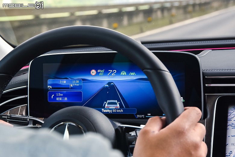來去Mercedes-Benz Energizing Hub施作科技健檢|久違的飛輪及五大科技深入體驗!