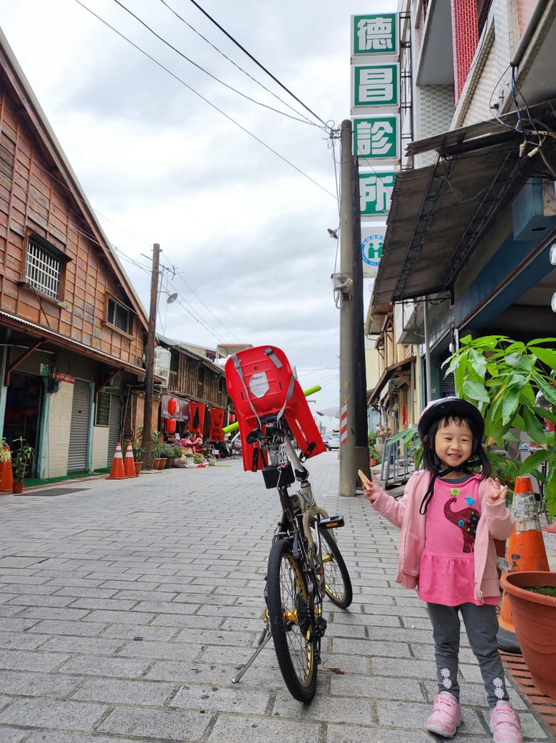 2025年，嘉南，小小孩的騎旅，日不落木棉花道^_^