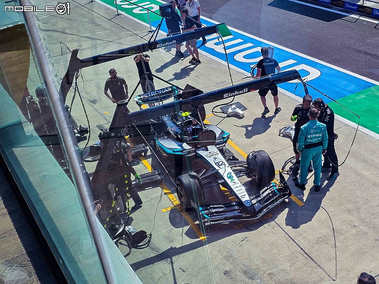 回想起來依然熱血沸騰！不可思議的Mercedes-AMG F1專屬包廂Silver Arrows Lounge觀賽體驗！