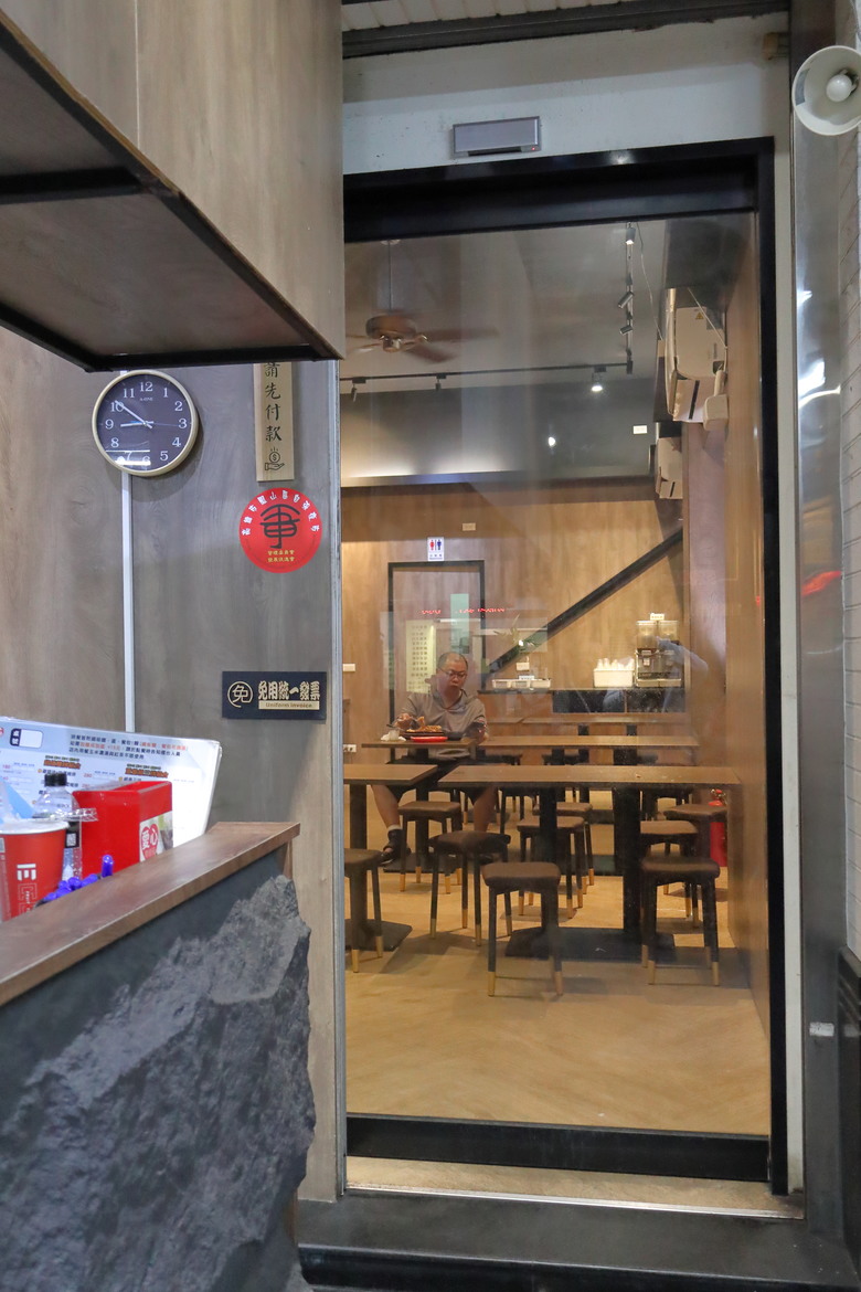 點我看大圖 【開箱】大漠專程南下高雄,品嘗擁有「匠魂」的「牛排館」,台匠牛排 - 大漠國渡