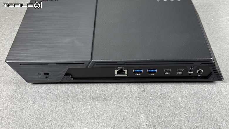 突飛猛進的效能提升。Asustor 華芸 FLASHSTOR 6 GEN2 - FS6806X 6Bay M.2 SSD NAS (全快閃網路儲存伺服器) 開箱測試