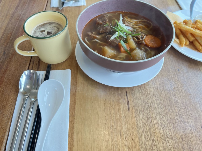 藏在最南點森林裡的龍穴與餐桌——墾丁國家森林遊樂區一日探險