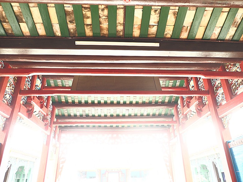 會安古鎮 (來遠橋、Faifo Coffee、華人會館群)、會安夜市、在地美食HOME Hoi An 餐廳、秋盆河乘船放水燈 — 2025年越南峴港、會安、美山、順化、巴拿山 — 聯合國世界文化遺產及遊樂園之六日悠遊 第一回