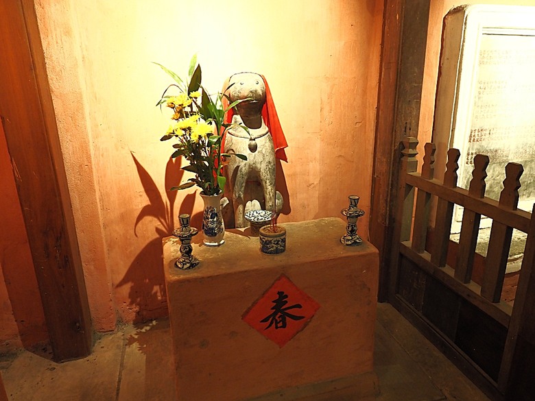 會安古鎮 (來遠橋、Faifo Coffee、華人會館群)、會安夜市、在地美食HOME Hoi An 餐廳、秋盆河乘船放水燈 — 2025年越南峴港、會安、美山、順化、巴拿山 — 聯合國世界文化遺產及遊樂園之六日悠遊 第一回