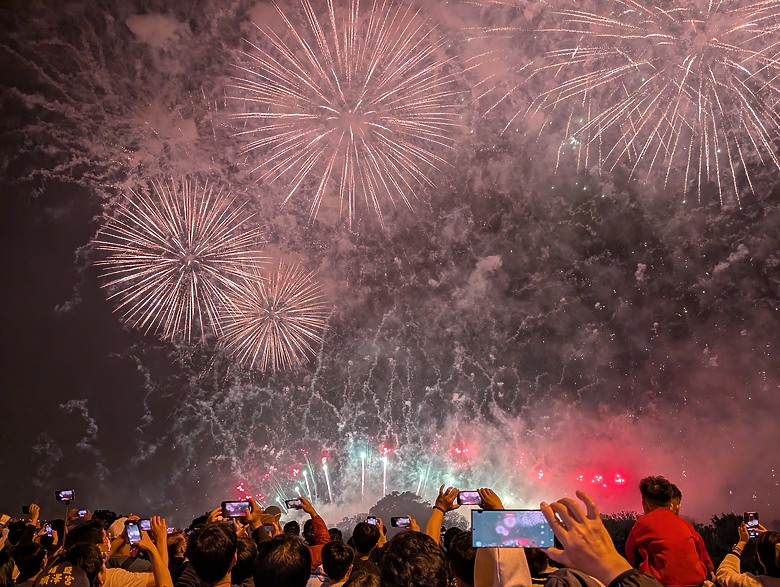 點我看大圖 2025 繞境大白 大甲媽繞境 一起追女神 熱血熬夜12小時