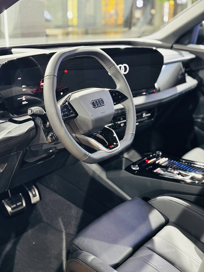 Audi Q6 e-tron S line🤓🤓🤓