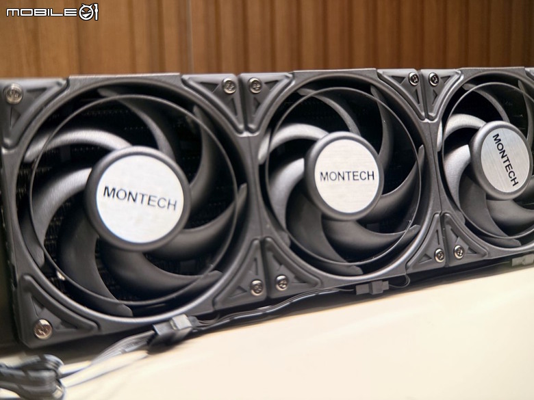 復古風 君主 Heritage PRO 皮革元素機殼 & HyperFlow Silent 靜音水冷