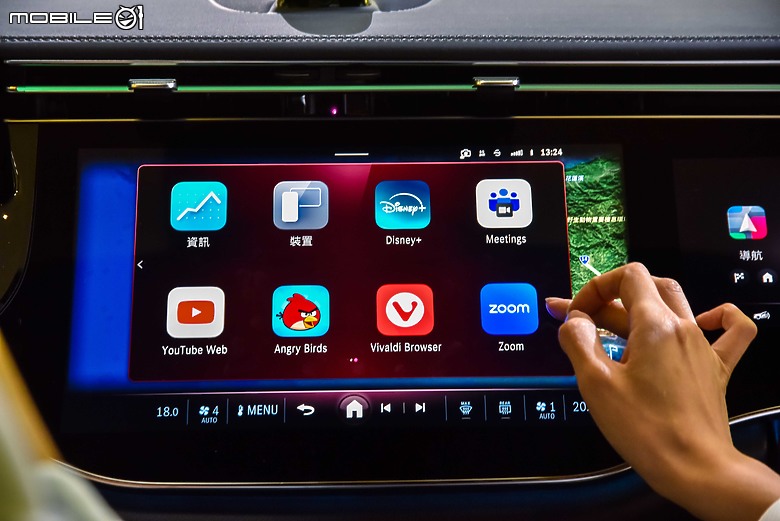 來去Mercedes-Benz Energizing Hub施作科技健檢|久違的飛輪及五大科技深入體驗!