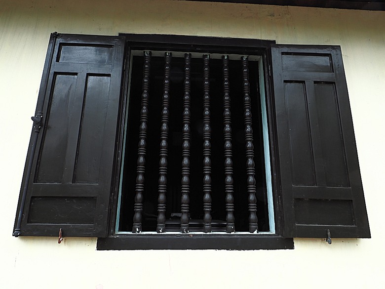 順化皇城(Kinh thành Huế)、啟定皇陵(Lăng Khải Định)、靈姥寺(天姥寺) (Chùa Thiên Mụ)、線香民俗文化村(Incense Village)、皇帝宮廷宴,附掛峴港 AU LAC BEACH海鮮餐廳 — 2025年越南峴港、會安、美山、順化、巴拿山太陽世界六日歷史文化及遊樂園之旅 第五回