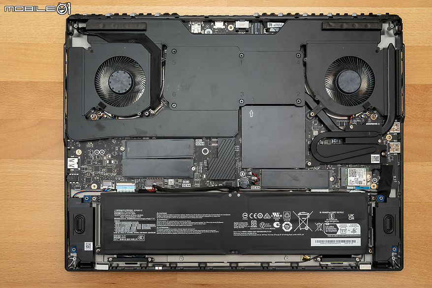 MSI Titan 18 HX Dragon Edition Norse Myth 測試報告｜貨真價實的旗艦龍魂電競
