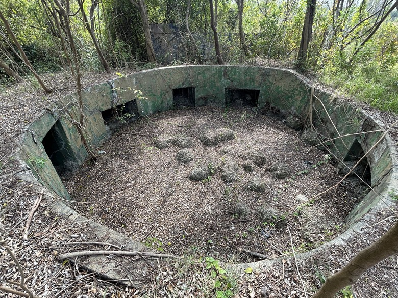 軍事堡壘與惡地交織的漯(ㄊㄚˋ)底山自然公園