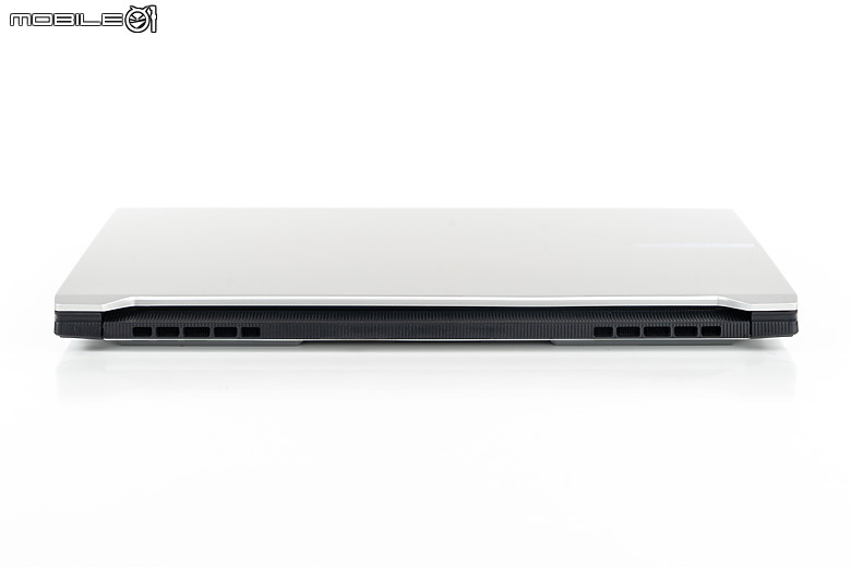 GIGABYTE AERO X16 測試報告｜遊戲創作雙棲的輕薄多工 AI 筆電！