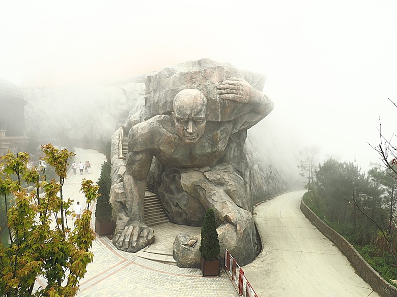 巴拿山太陽世界(Sun World Bà Nà Hills)一日攻略 — 2025年越南峴港、會安、美山、順化、巴拿山 — 聯合國世界文化遺產及遊樂園之六日悠遊 第四回