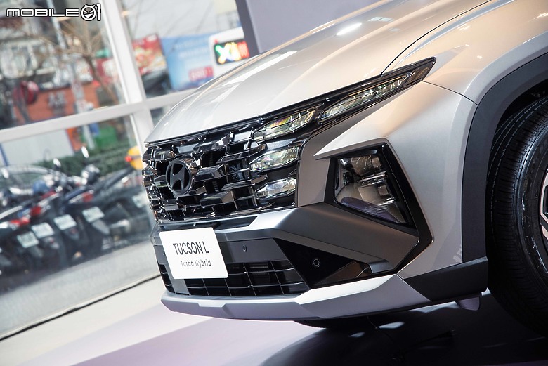 【實拍】配備有增有減，小改款Hyundai Tucson L新色「隕石灰」實拍照來囉！