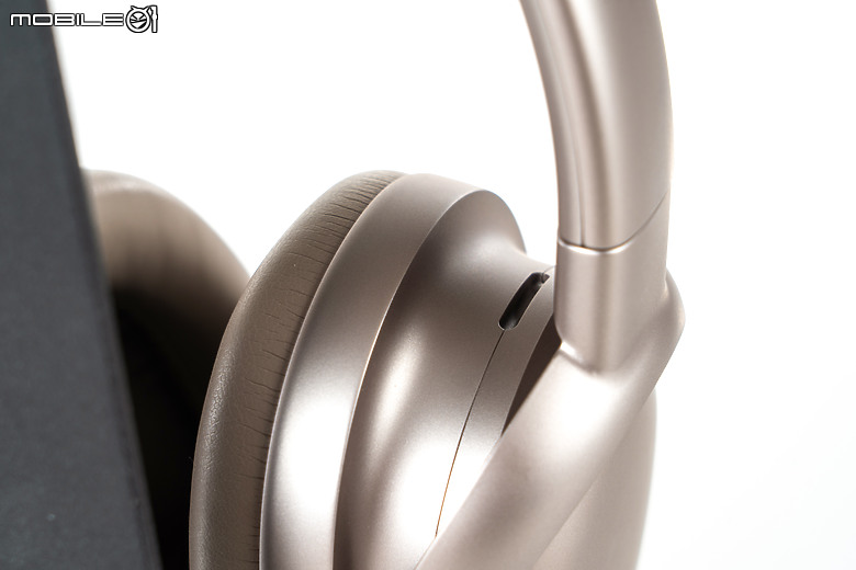 JBL Tour One M3 耳罩式耳機｜首搭 Smart Tx 原音發射器、影音體驗全面進化！