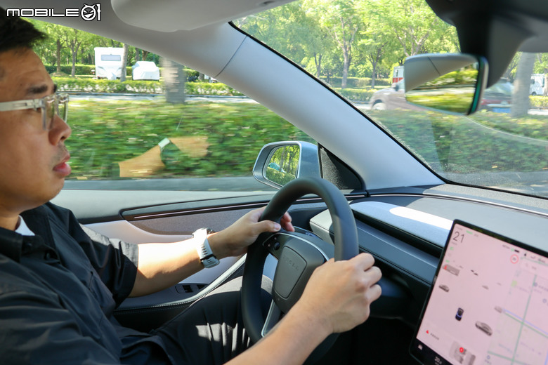 Tesla Model Y Long Range 首發版上海試駕|各項表現有感升級、準備預約電車銷售冠軍!