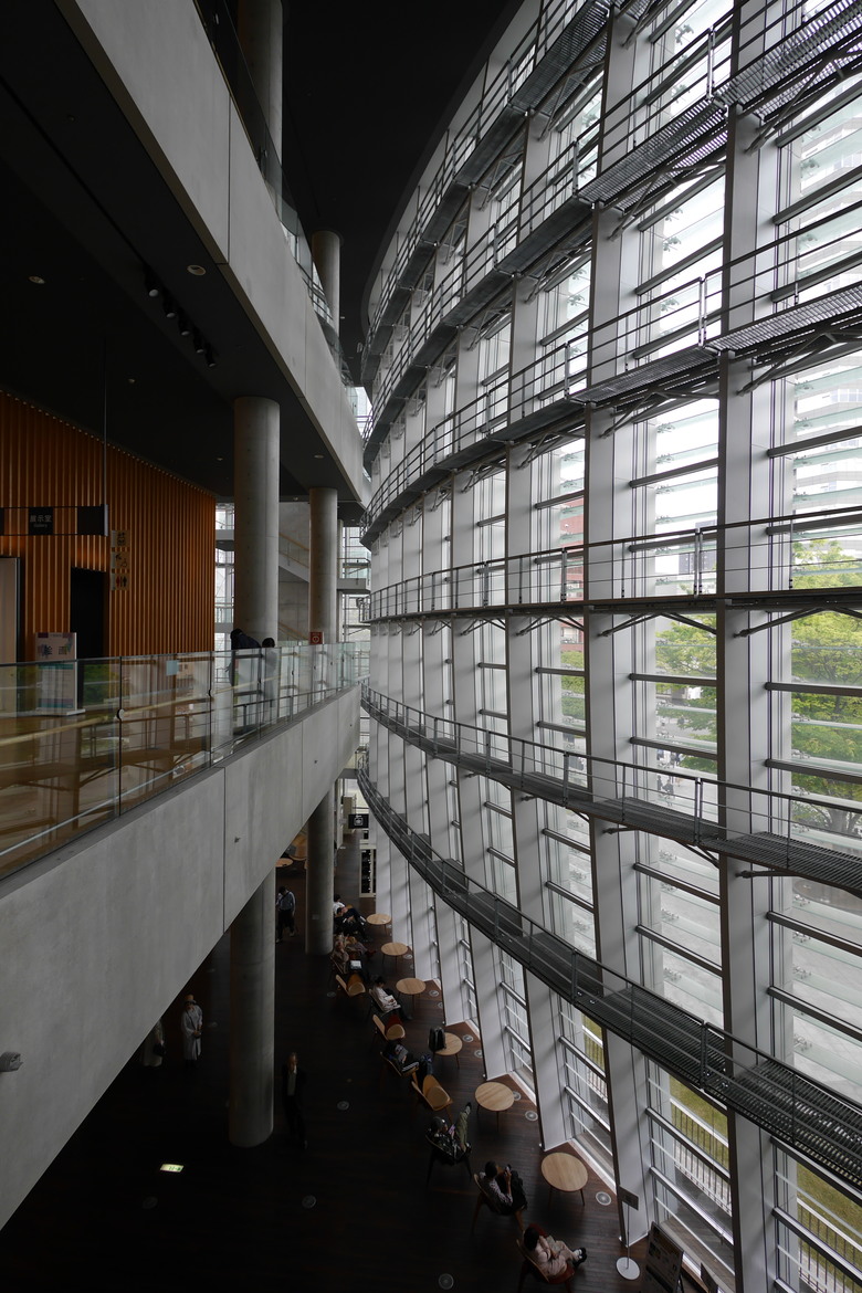 東京國立新美術館