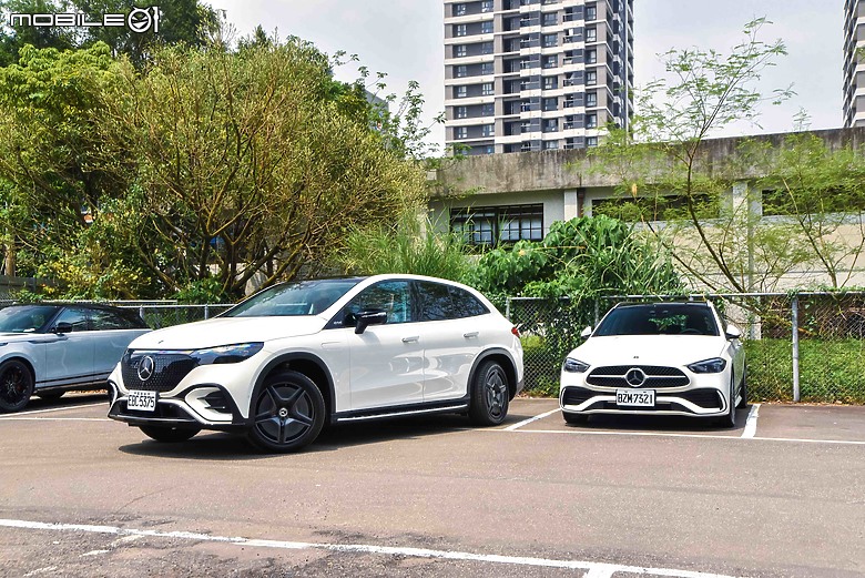 來去Mercedes-Benz Energizing Hub施作科技健檢|久違的飛輪及五大科技深入體驗!
