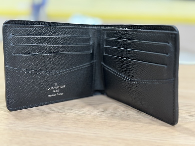 開箱世界上最古老的奢華皮具品牌-比利時皇室御用『Delvaux』 Livre Wallet