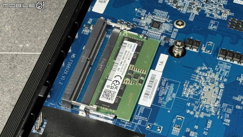 突飛猛進的效能提升。Asustor 華芸 FLASHSTOR 6 GEN2 - FS6806X 6Bay M.2 SSD NAS (全快閃網路儲存伺服器) 開箱測試