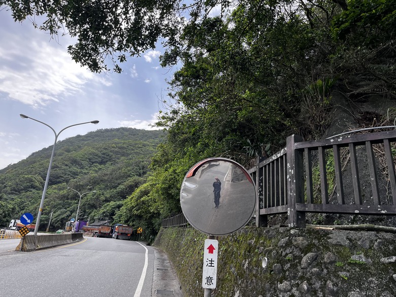 腳又癢了，來爬雪山尾稜北段