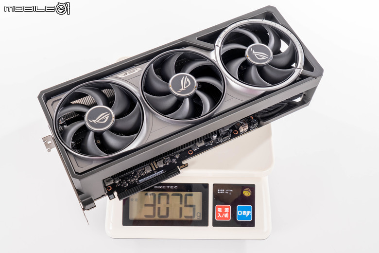 ROG ASTRAL RTX 5090 32GB GDDR7 OC 超頻版顯示卡開箱實測 空冷顯示卡王者降臨