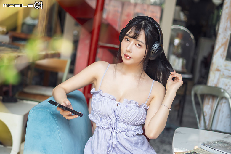 JBL Tour One M3 耳罩式耳機｜首搭 Smart Tx 原音發射器、影音體驗全面進化！