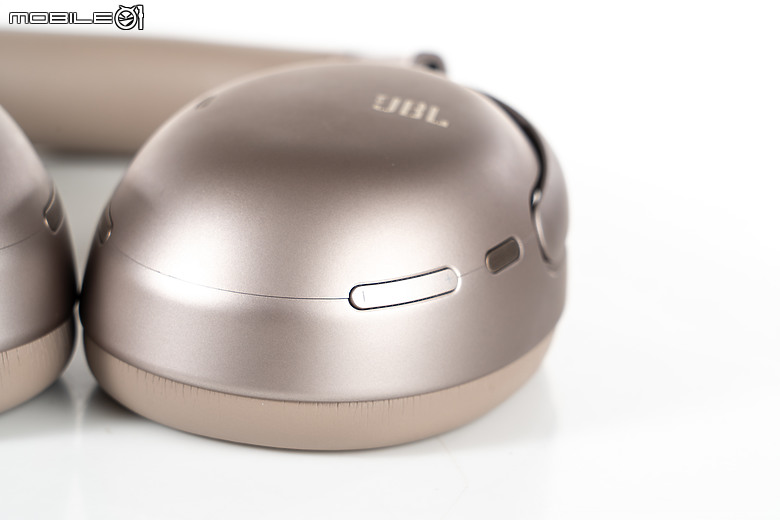 JBL Tour One M3 耳罩式耳機｜首搭 Smart Tx 原音發射器、影音體驗全面進化！