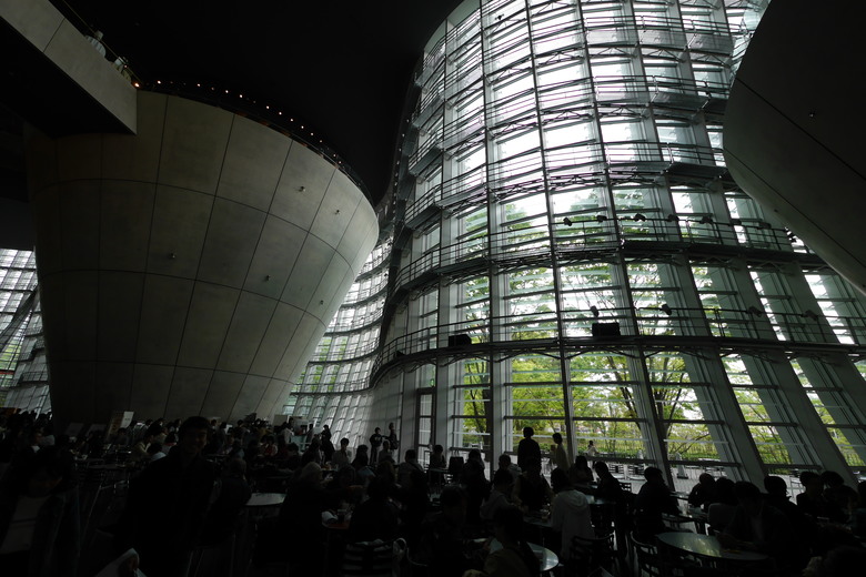 東京國立新美術館