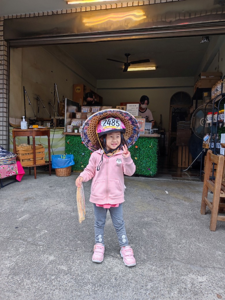 2025年，嘉南，小小孩的騎旅，日不落木棉花道^_^