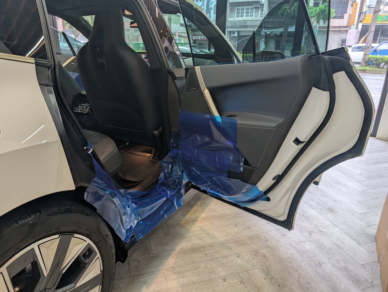 BMW IX PIONEER 電動車防火毯施工分享