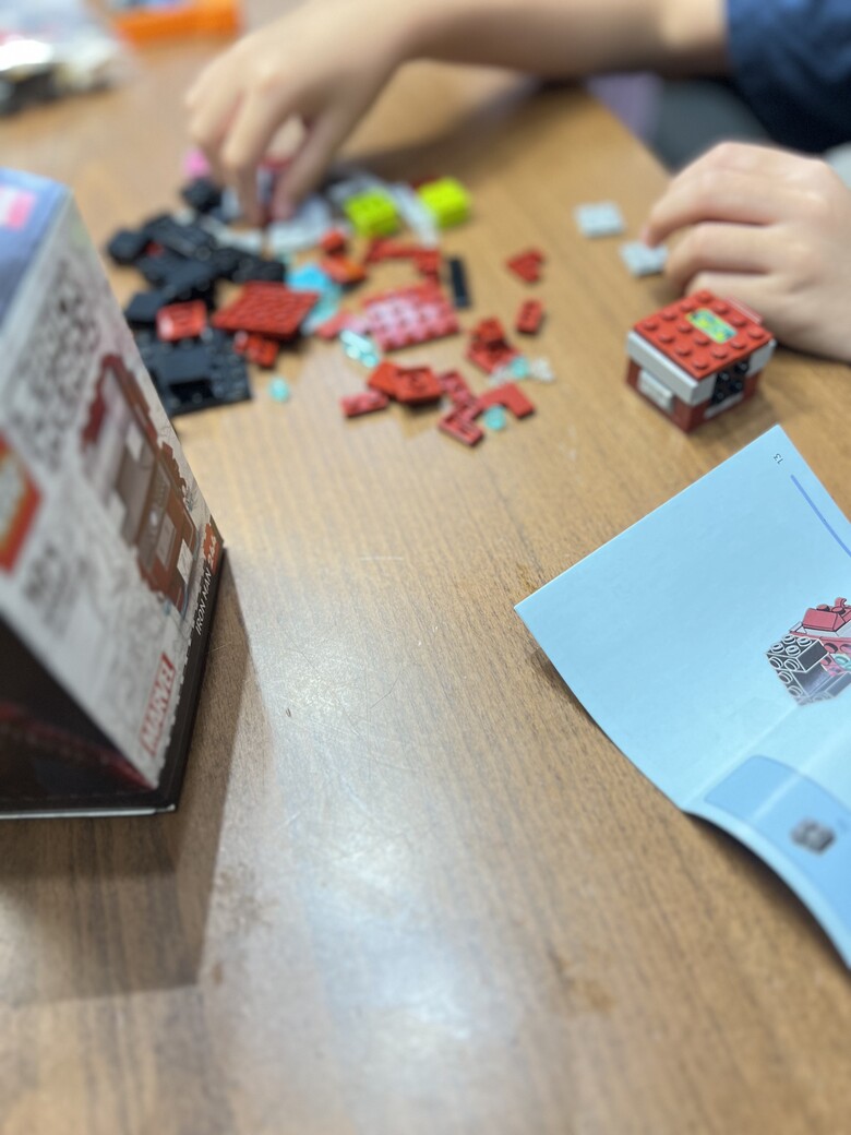 【高雄衛武營兒童藝術節】親子朝聖、荷包破洞!三盒樂高開箱feat. Iron Man MK5、黑豹對紅浩克、龍長老艾格特!