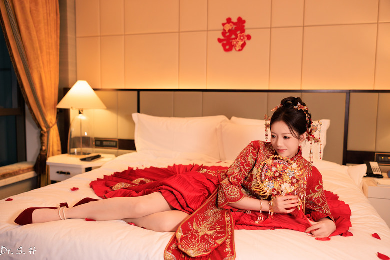中式新娘服 (秀禾)