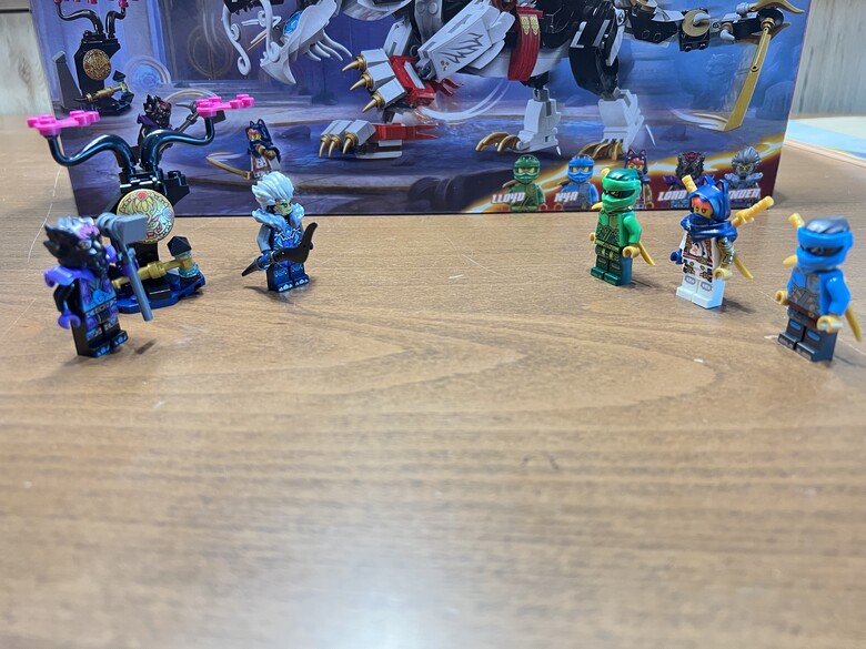 【高雄衛武營兒童藝術節】親子朝聖、荷包破洞！三盒樂高開箱feat. Iron Man MK5、黑豹對紅浩克、龍長老艾格特！