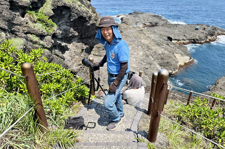 點我看大圖 Nikon Z5II紀錄淡色型和暗色型岩鷺親鳥育雛三隻幼鳥,和高字塔黃腹山雀,最難得三仙台拍到松鴉。