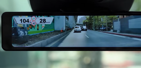 快譯通M995A前4K後2K高畫質電子後視鏡行車記錄器！