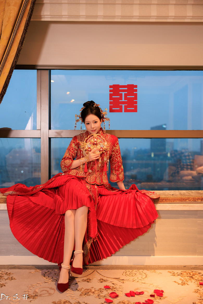 中式新娘服 (秀禾)