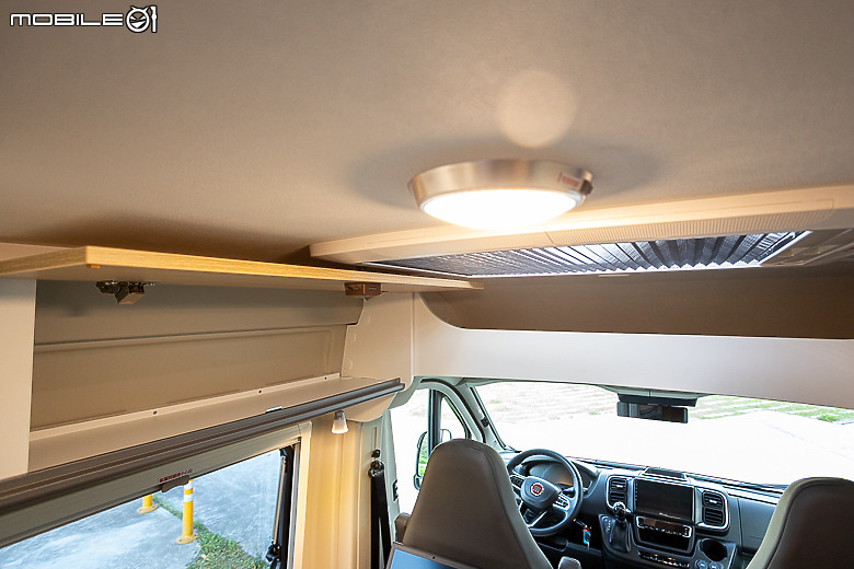 Sunlight Cliff 600 豪華露營車體驗|配備齊全、伴你四處遊歷的溫馨小屋!