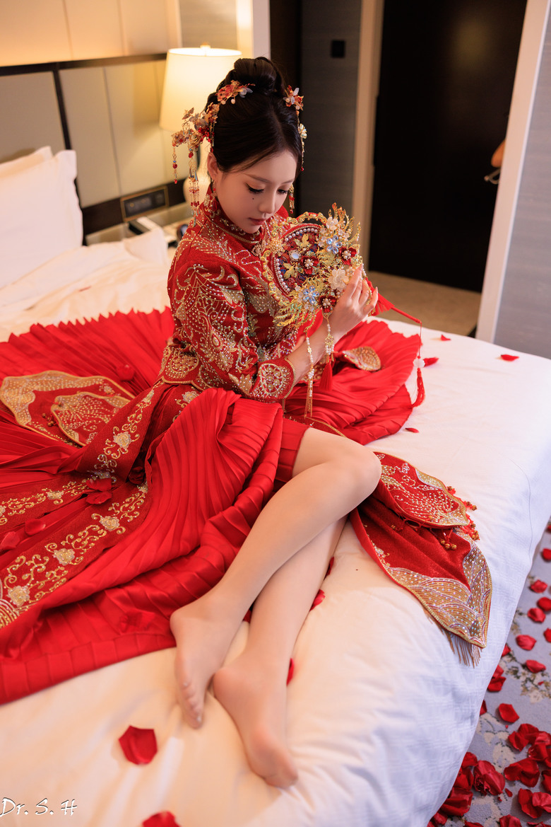 中式新娘服 (秀禾)