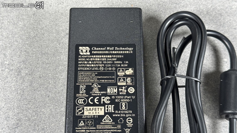突飛猛進的效能提升。Asustor 華芸 FLASHSTOR 6 GEN2 - FS6806X 6Bay M.2 SSD NAS (全快閃網路儲存伺服器) 開箱測試