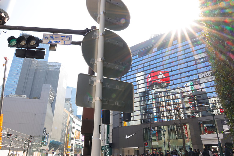 Sigma 16-300mm f/3.5-6.7 DC OS Contemporary 評測報告｜當今 APS-C 旅遊鏡首選！