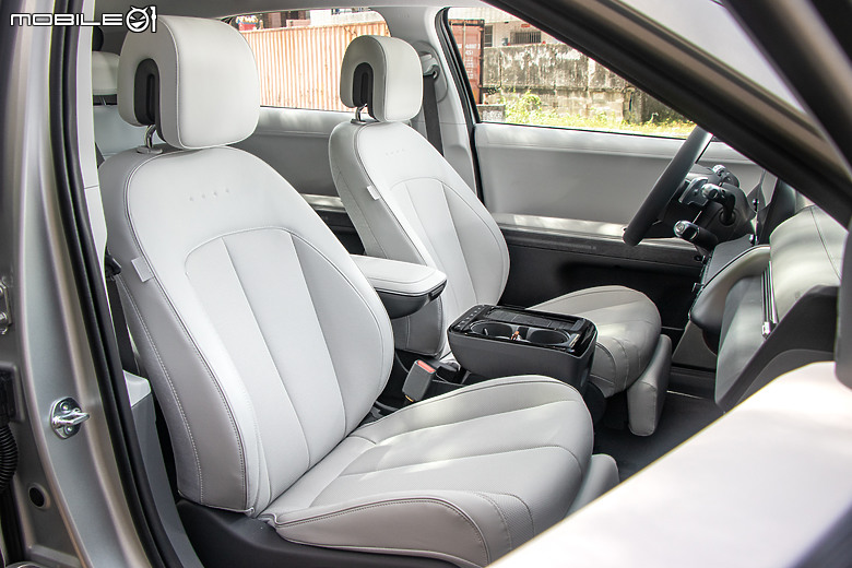 Hyundai Ioniq 5 小改款試駕｜外型出眾無疑，內在、續航更進化！