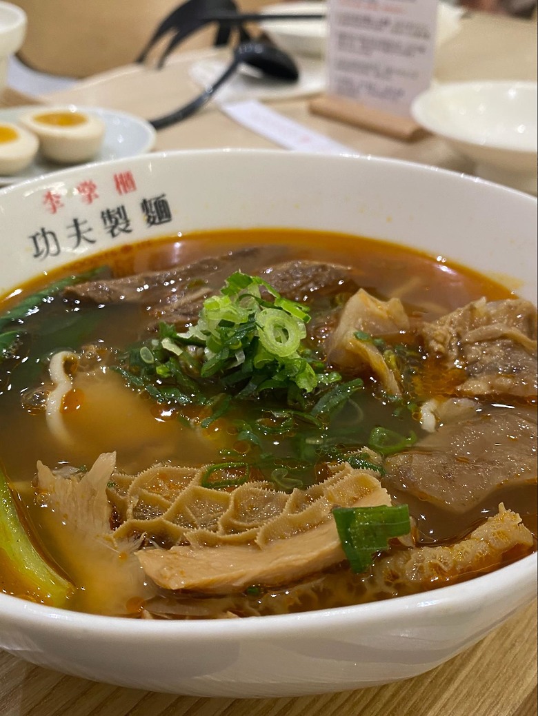 【中山食記】李掌櫃功夫製麵，台式小菜無限續超佛